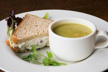 Creamy Chicken Salad Half